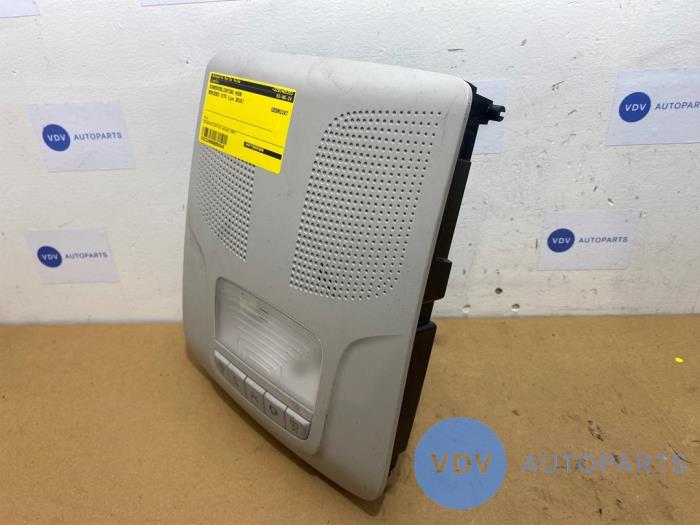 Oswietlenie wewnetrzne przód Mercedes Vito