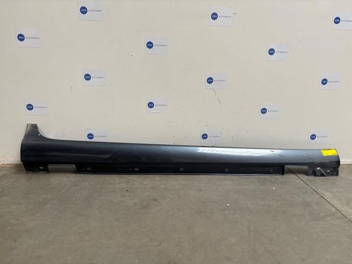 Próg prawy Mercedes CLS-Klasse