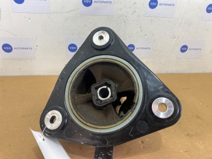 Engine mount Mercedes EQE