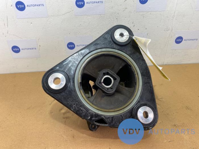 Engine mount Mercedes EQE