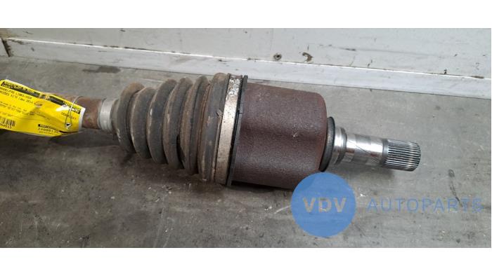 Aandrijfas links-voor Mercedes Vito