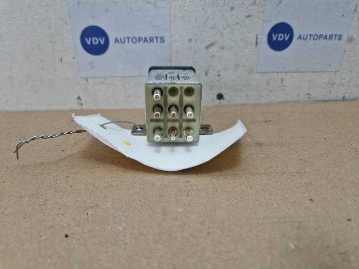 Relais Mercedes 190E/D