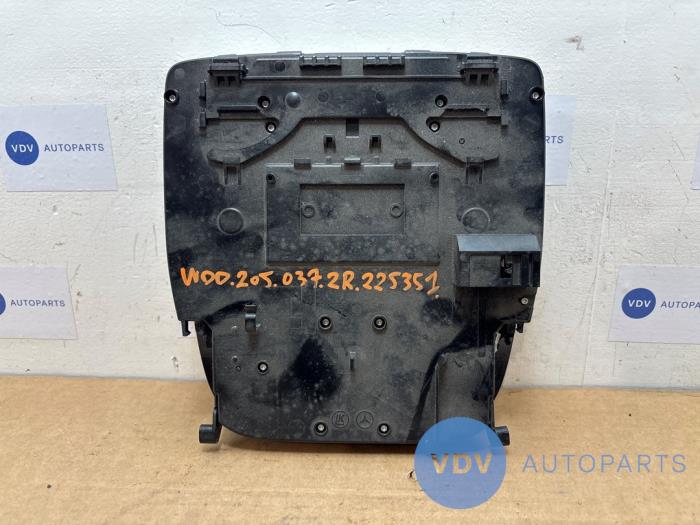 Oswietlenie wewnetrzne przód Mercedes C-Klasse