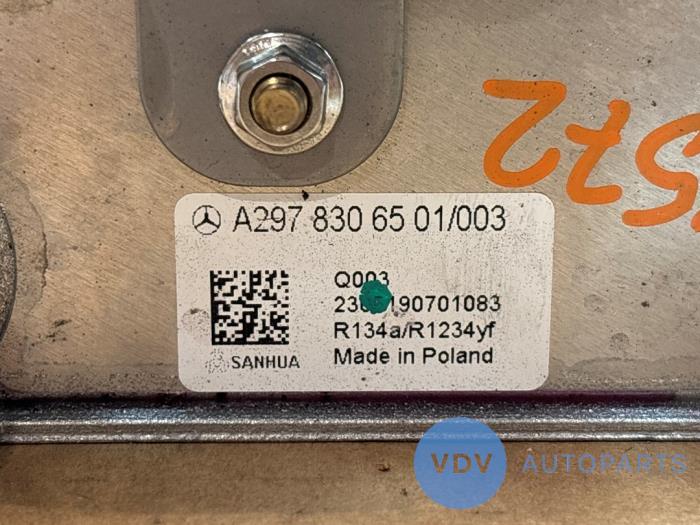 Refroidisseur d'huile Mercedes EQE