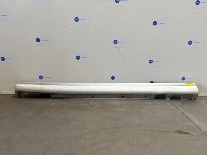 Umbral izquierda Mercedes CLK