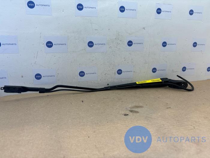 Scheibenwischerarm vorne Mercedes Vito