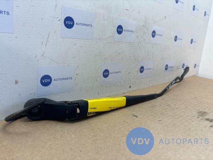 Scheibenwischerarm vorne Mercedes Vito