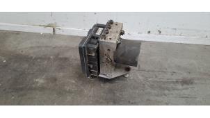 Gebruikte ABS Pomp Mercedes Vito (639.6) 3.0 120 CDI V6 24V Prijs € 272,25 Inclusief btw aangeboden door Autoparts Van De Velde