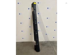 Gebruikte Dorpel links Mercedes GLA (156.9) 2.2 200 CDI, d 16V Prijs € 90,75 Inclusief btw aangeboden door Autoparts Van De Velde