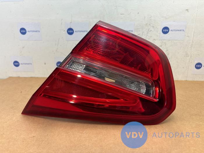 Luz trasera derecha Mercedes GLA-Klasse