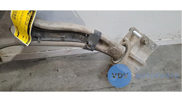 Draagarm links-voor Mercedes GLA