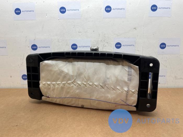 Right airbag (dashboard) Mercedes GLA-Klasse