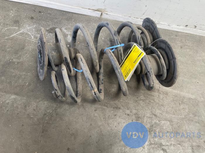 Rear coil spring Mercedes Vito