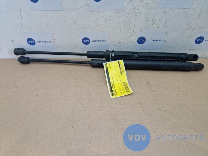 Set of bonnet gas struts Mercedes C-Klasse