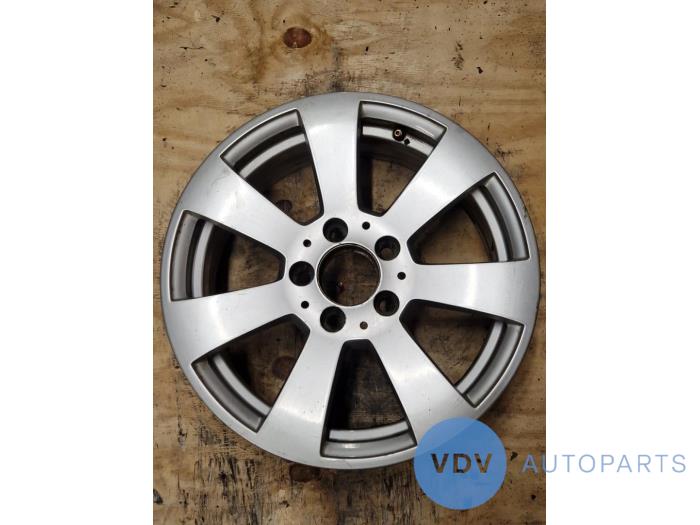 Llanta Mercedes C-Klasse