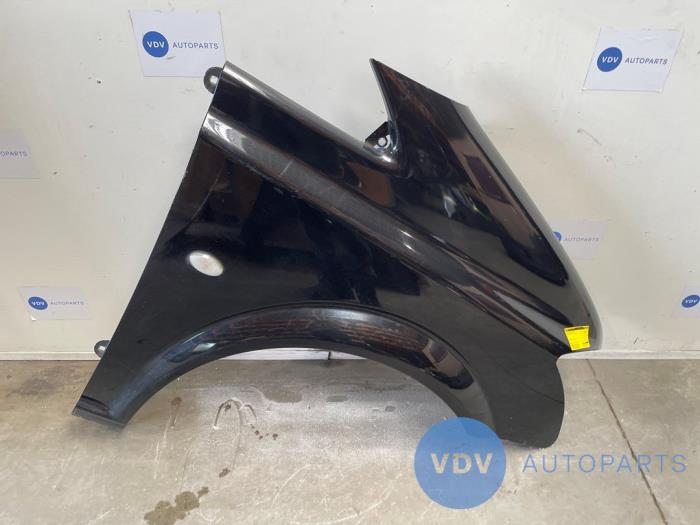 Front wing, right Mercedes Vito