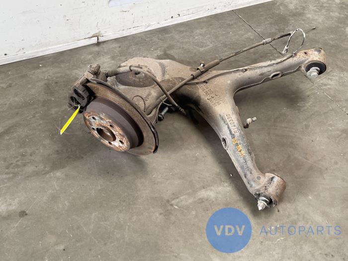 Sworzen prawy tyl Mercedes Vito