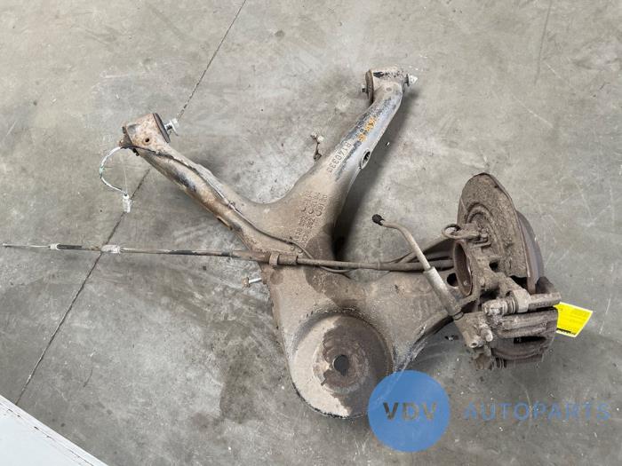 Sworzen prawy tyl Mercedes Vito