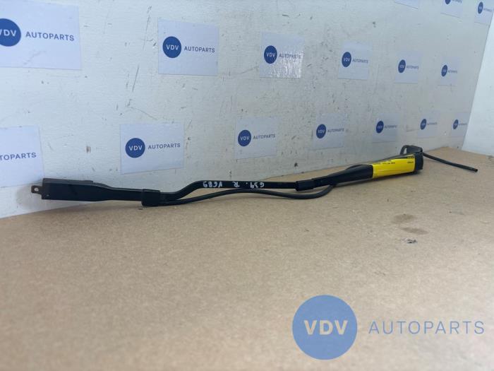 Scheibenwischerarm vorne Mercedes Vito