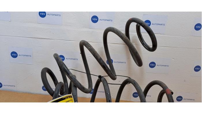 Schroefveer achter Mercedes A-Klasse