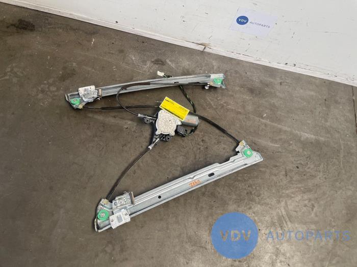 Window mechanism 2-door, front right Mercedes Vito