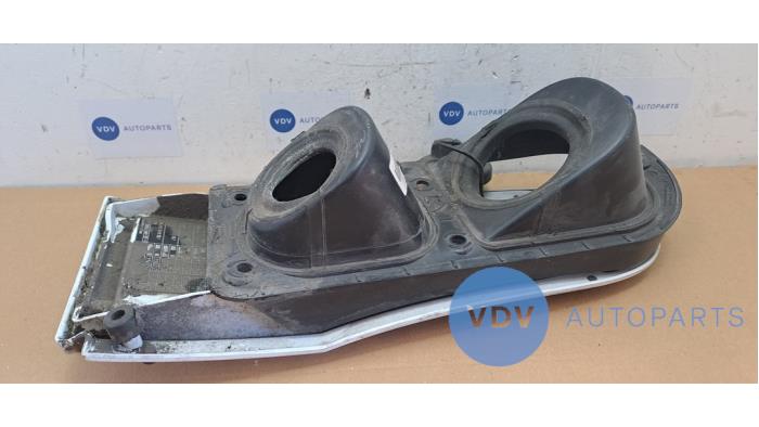 Pokrywa wlewu paliwa Mercedes Vito