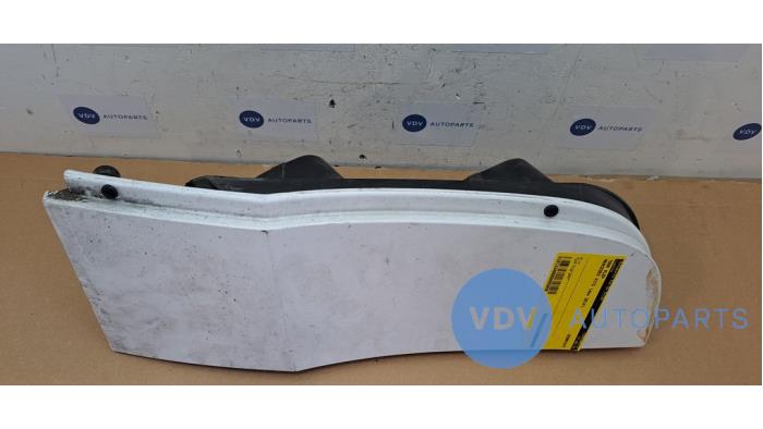 Pokrywa wlewu paliwa Mercedes Vito