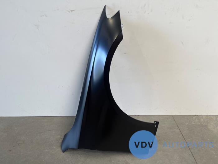 Front wing, right Mercedes E-Klasse