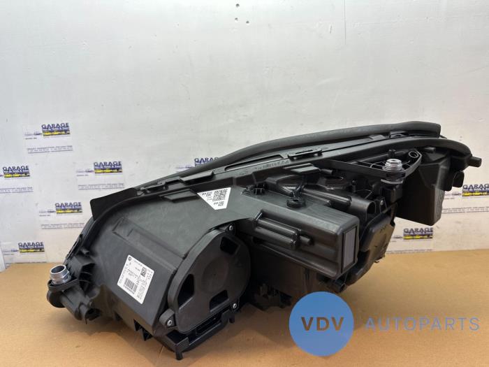 Phare droit Mercedes E-Klasse