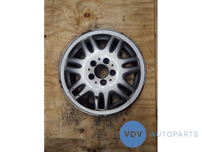 Obrecz Mercedes Vito