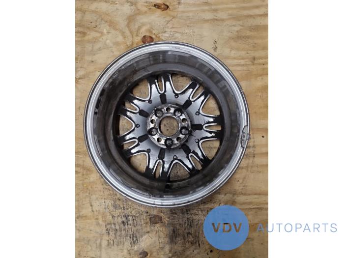 Obrecz Mercedes Vito