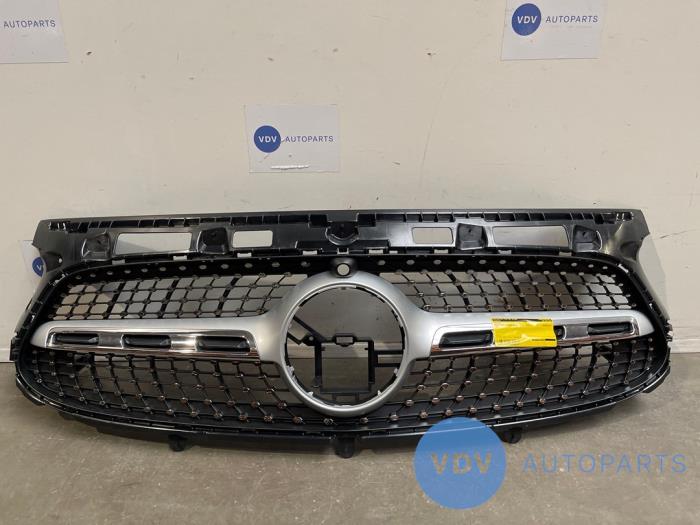 Grille Mercedes GLA-Klasse