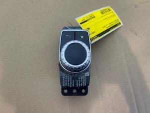 Gebruikte Bediening boordcomputer Mercedes B (W246) 1.5 B-180 CDI,d 16V Prijs € 36,30 Inclusief btw aangeboden door Autoparts Van De Velde