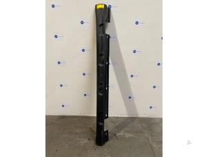 Gebruikte Dorpel links Mercedes GLA (156.9) 2.2 200 CDI, d 16V Prijs € 90,75 Inclusief btw aangeboden door Autoparts Van De Velde