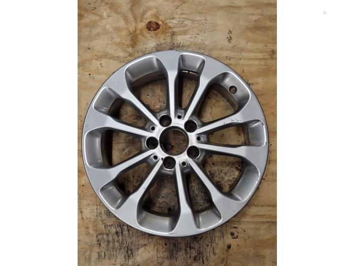 Wheel Mercedes GLA