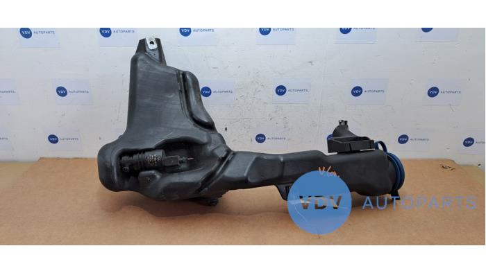 Front windscreen washer reservoir Mercedes C-Klasse
