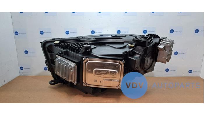 Reflektor prawy Mercedes GLC-Klasse