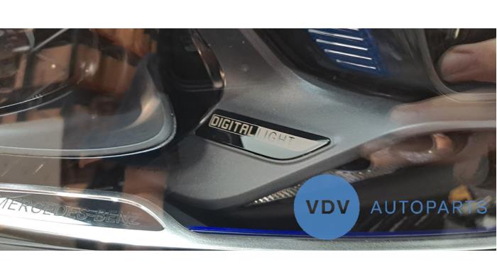 Reflektor prawy Mercedes GLC-Klasse