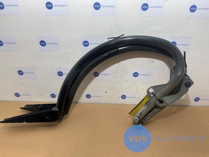 Tailgate hinge Mercedes CLS-Klasse
