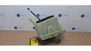 Gebruikte Versnellingspook Mercedes C Estate (S204) 2.2 C-200 CDI 16V BlueEFFICIENCY Prijs € 108,90 Inclusief btw aangeboden door Autoparts Van De Velde