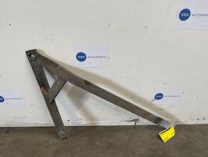 Gebruikte Steun (diversen) Mercedes A-Klasse AMG (177.0) 2.0 A-45 AMG Turbo 16V 4Matic+ Prijs € 36,30 Inclusief btw aangeboden door Autoparts Van De Velde