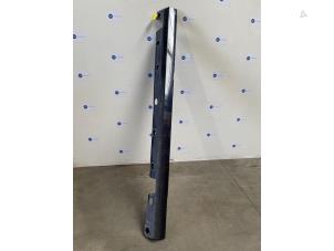 Gebruikte Dorpel rechts Mercedes S (W221) 3.0 S-320 CDI 24V 4-Matic Prijs € 108,90 Inclusief btw aangeboden door Autoparts Van De Velde