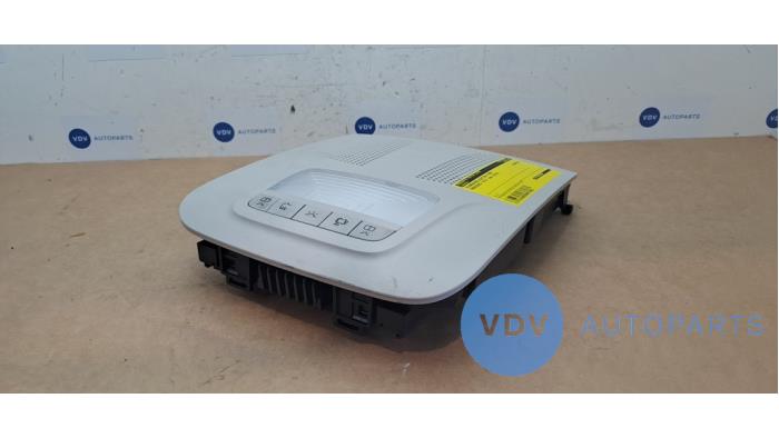 Eclairage intérieur avant Mercedes Vito