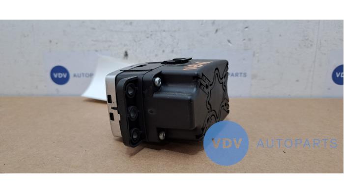 On-board computer controller Mercedes B-Klasse