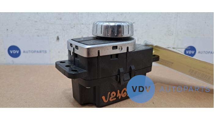 On-board computer controller Mercedes B-Klasse