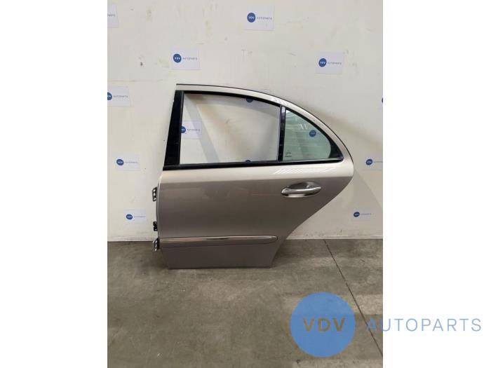 Tür 4-türig links hinten Mercedes E-Klasse