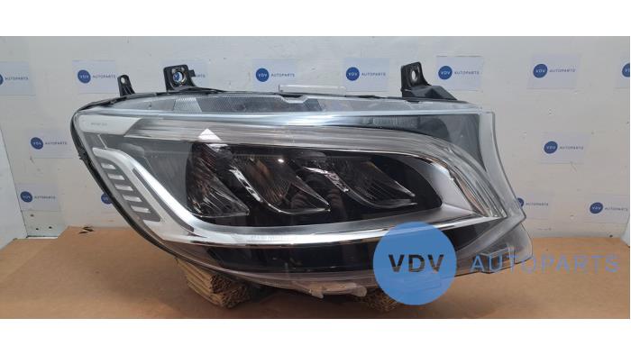 Phare droit Mercedes Sprinter