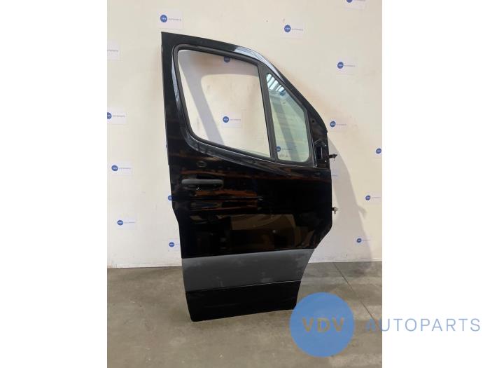 Front door 4-door, right Mercedes Sprinter