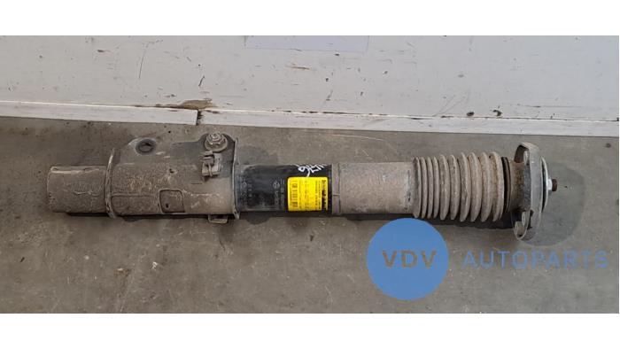 Fronts shock absorber, left