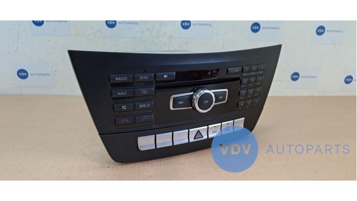 Radio Mercedes C-Klasse